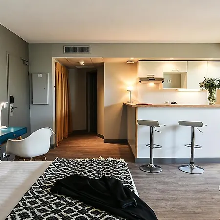 Aparthotel La Reserve 4*